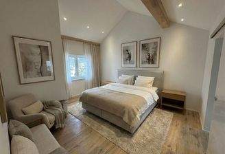 Schlafzimmer KI/Homegestaged 