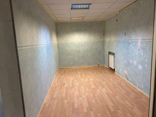 7-1 Verkaufsraum.JPG