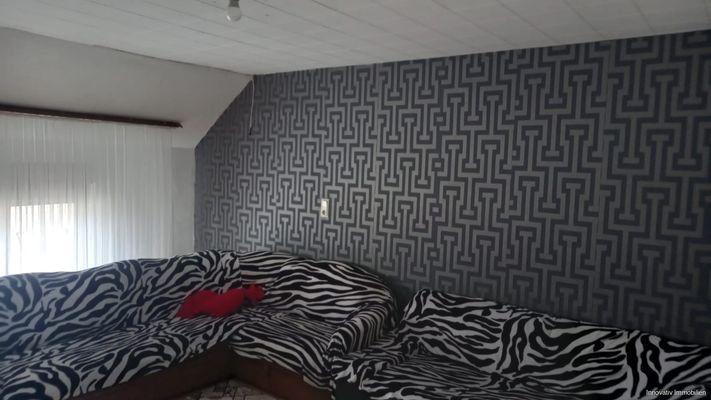 Wohnzimmer DG Wohnung links