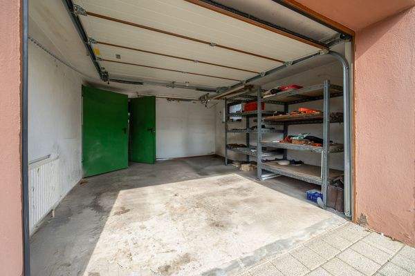 Garage rechts
