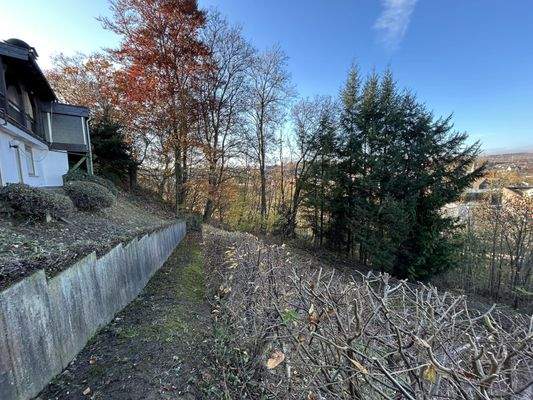 Zuwegung auf das hintere Grundstück