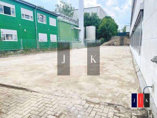 Befestigte Freifläche - Ansicht 2