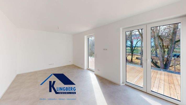 Wohnbereich_Blick_Terasse