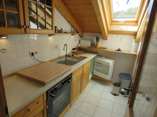 Küche mit Einbauküche DG 