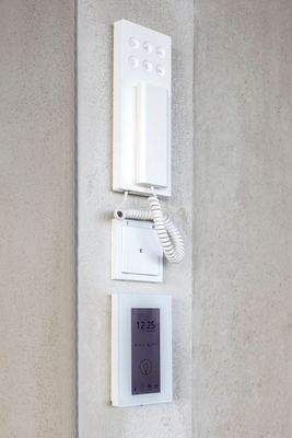 TECHNIK AUF SICHTBETON