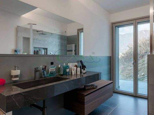 Luxuswohnung in Sale Marasino mit Blick auf den Lago d´Iseo