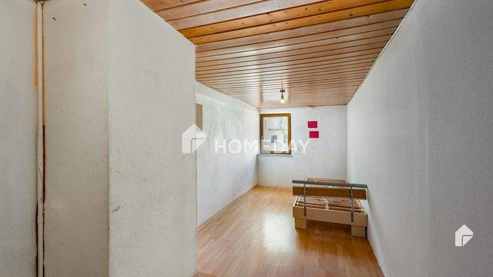 1. OG Schlafzimmer 1