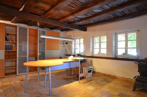 Zimmer I im EG - zuletzt als Büro genutzt