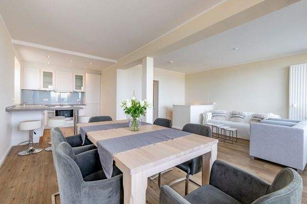 Wohn - und Essbereich 