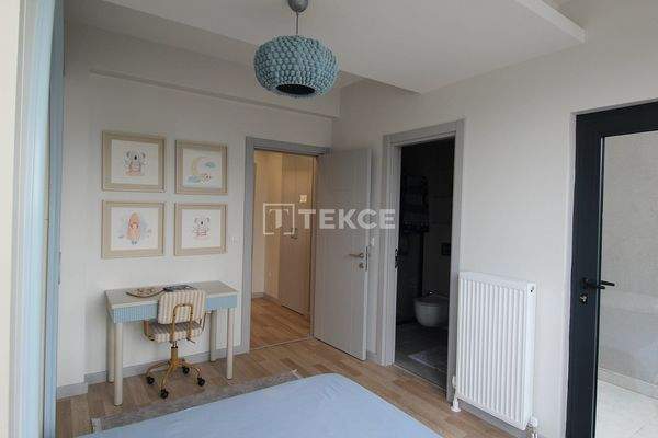 Triplex Villas with 4 Bedrooms in Istanbul Başakşehir