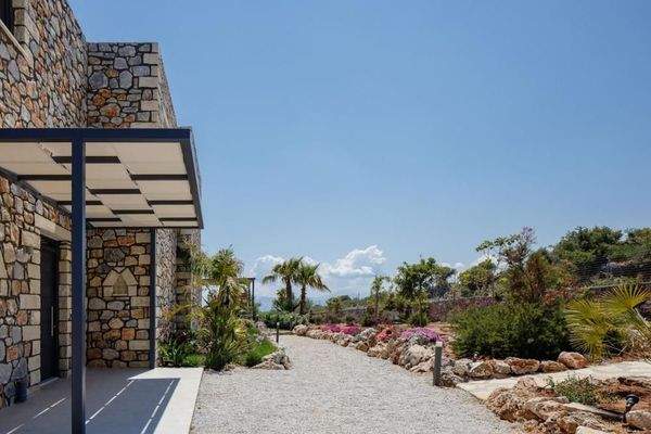 Kreta, Kefalas: Erstaunliche Steinvilla mit Meerblick und Pool zu verkaufen