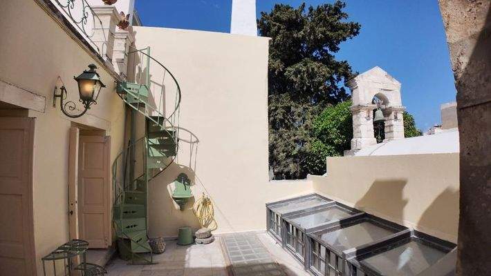 Kreta, Rethymno: Einzigartig gestaltetes Einfamilienhaus zum Verkauf in der Altstadt