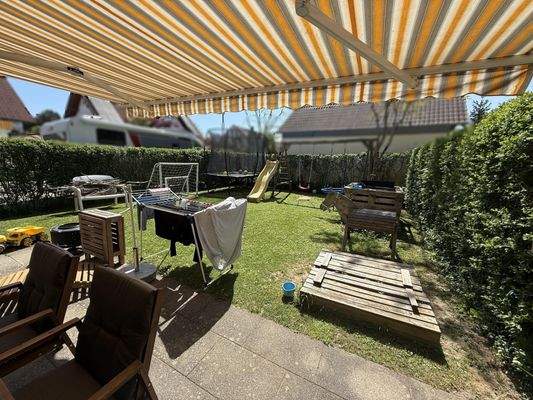 Garten mit Terrasse EG
