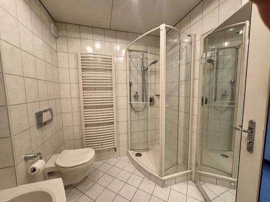 Bad mit separater Dusche