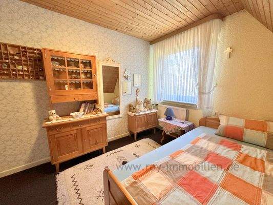 2. Schlafzimmer im OG