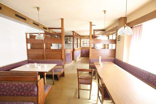 Wohn- und Geschäftshaus in Keutschach-Höflein mit 1.892m² Grundstück und 3 XXL-Garagen Nähe Rauschelesee mit vielen Verwendungsmöglichkeiten!