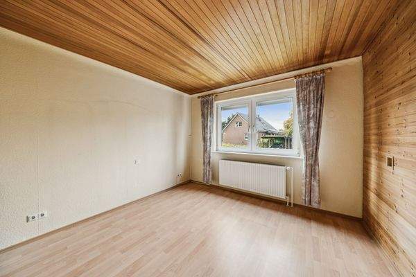 vielseitiges Zimmer – ideal als Büro, Gäste- oder Kinderzimmer