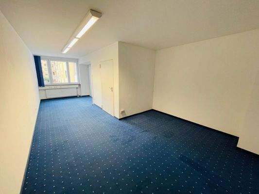 Lagerraum mit zusätzlichem Abstellraum