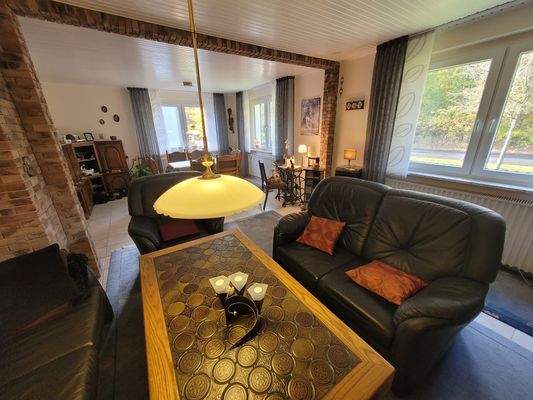 EG großes Wohnzimmer mit Essecke