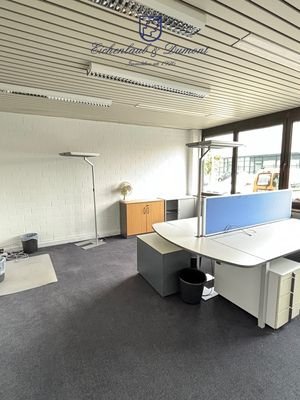 Büro EG