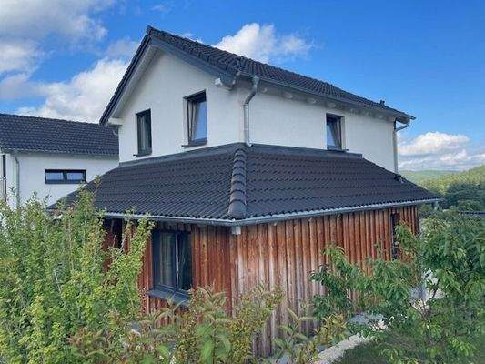 Blick auf Anbau Schlafzimmer