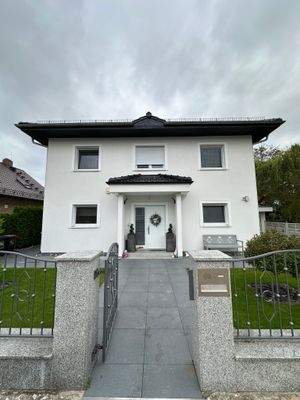 Hausansicht_Vorderseite
