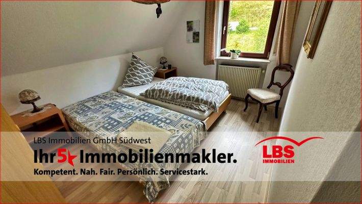 Schlafzimmer- Zweifamilienhaus