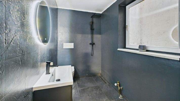 Bad Kellergeschoss m. Dusche