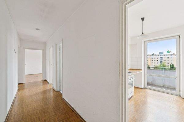 Einladender und großzügiger Flur