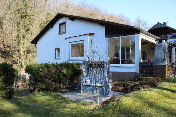 Rund um das Haus ist Gartenfläche