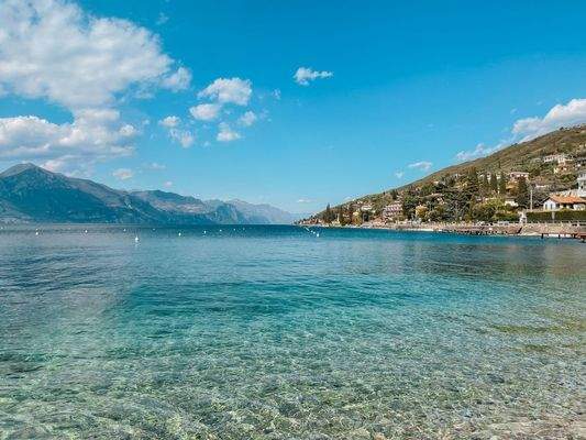 Badestrand Torri del Benaco Baia Stanca - spiaggia Baia Stanca Torri del Benaco