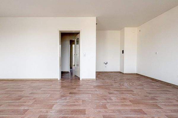 Wohnzimmer_Blick vom Balkon