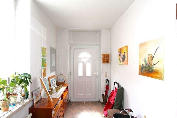 010. Eingangsdiele.JPG