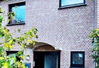 Front Reihenmittelhaus.jpg