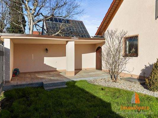 Große Süd-West-Loggia (überdacht)