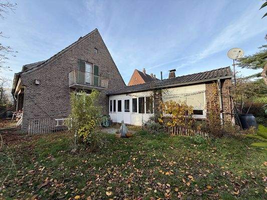 Hausansicht Osten mit Anbau