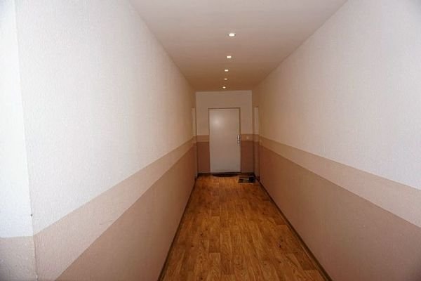 Hauptgebäude linker Flur (3)