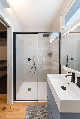 Badezimmer Schlafzimmer 1