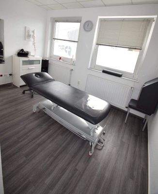 Büro Behandlungsraum 2.JPG