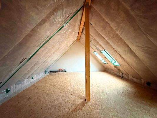 Dachboden zur Staufläche 