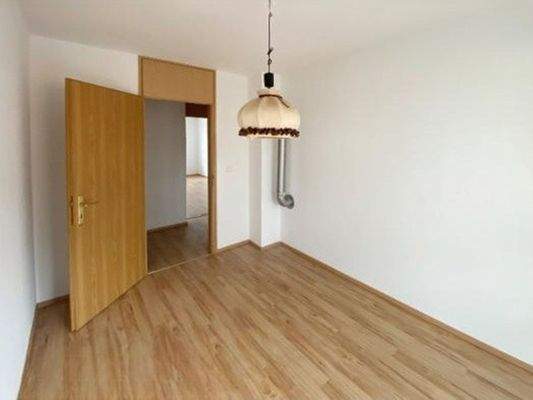 09-2.OG links Zimmer 3.jpg