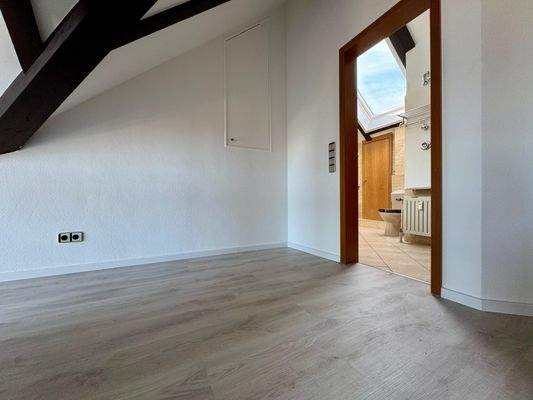 Zugang Bad Ensuite.jpg