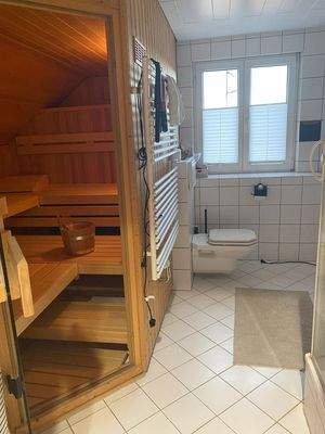 Bad mit Sauna DG