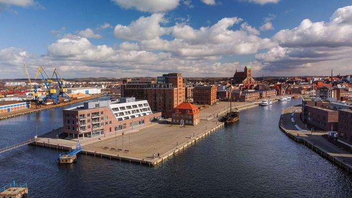 Appartmenthaus &amp; Blick auf den Alten Hafen