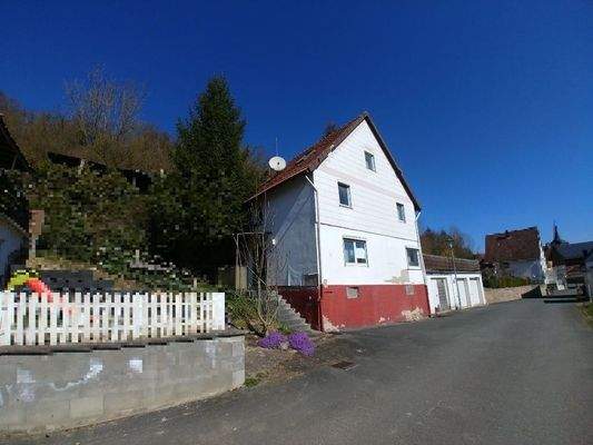 Vorderansicht von links