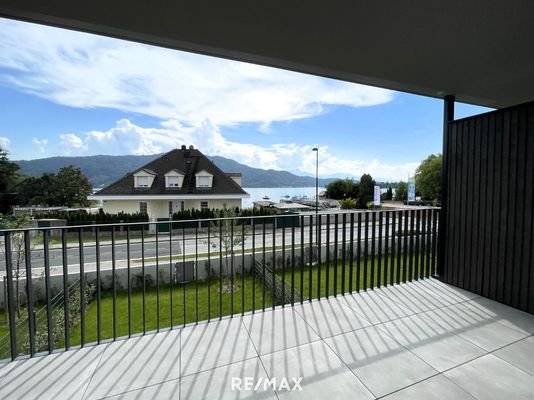 Balkon mit Seeblick