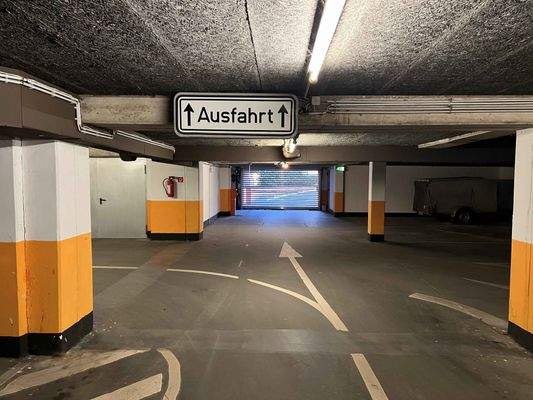 Tiefgarage Ausfahrt