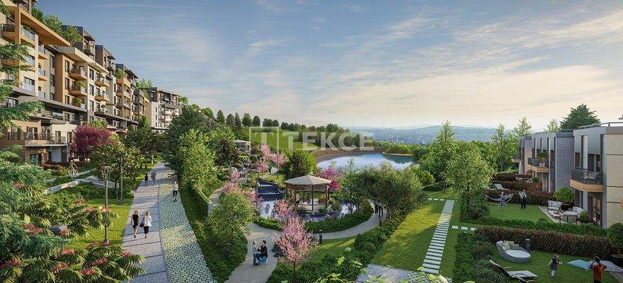 Apartments in a Developed Complex near Metro in İstanbul Pendik