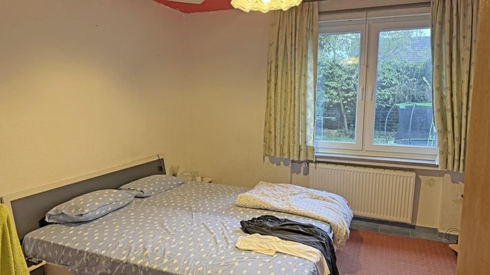 Schlafzimmer 2