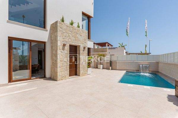 Detached Real Estate Near the Beach in Palomares with Chic Design